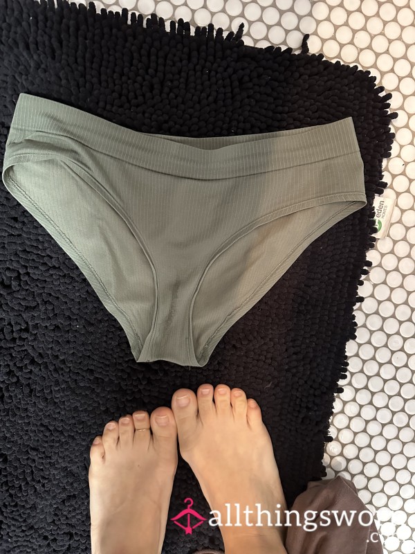 Plain Green Panties With Edging And Vids