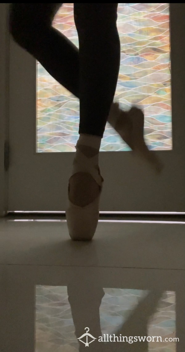 Pointe Ballet Warm Up (1)