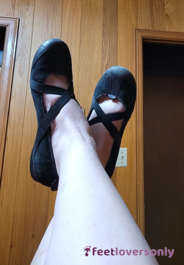 Pretty Black Flats