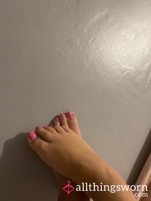 Pretty Feet For You To Fall At Your Knees ✨🦶😈