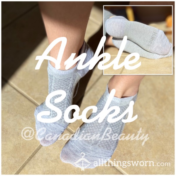 Pretty Little Light Grey Ankle Socks