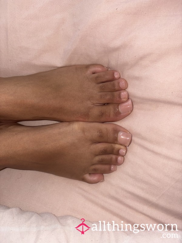 Pretty Pink Feet