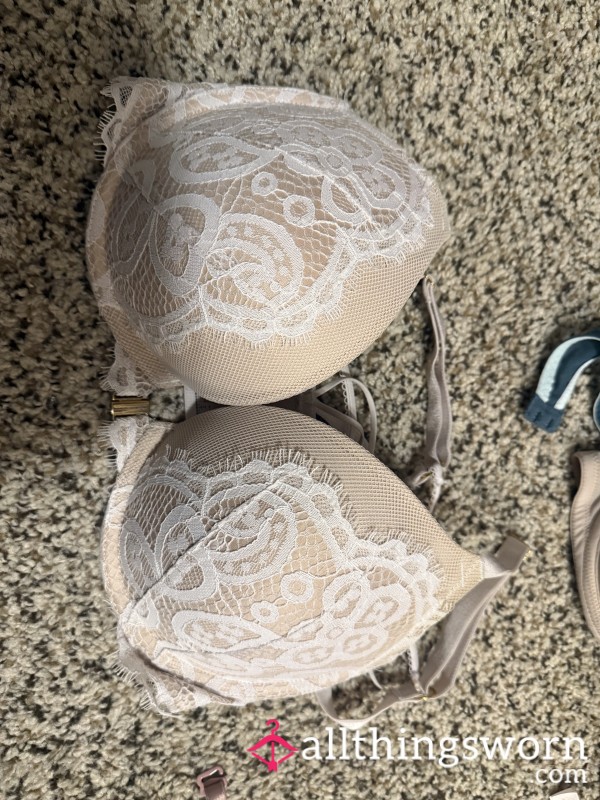 Pretty White & Cream Lace Bra