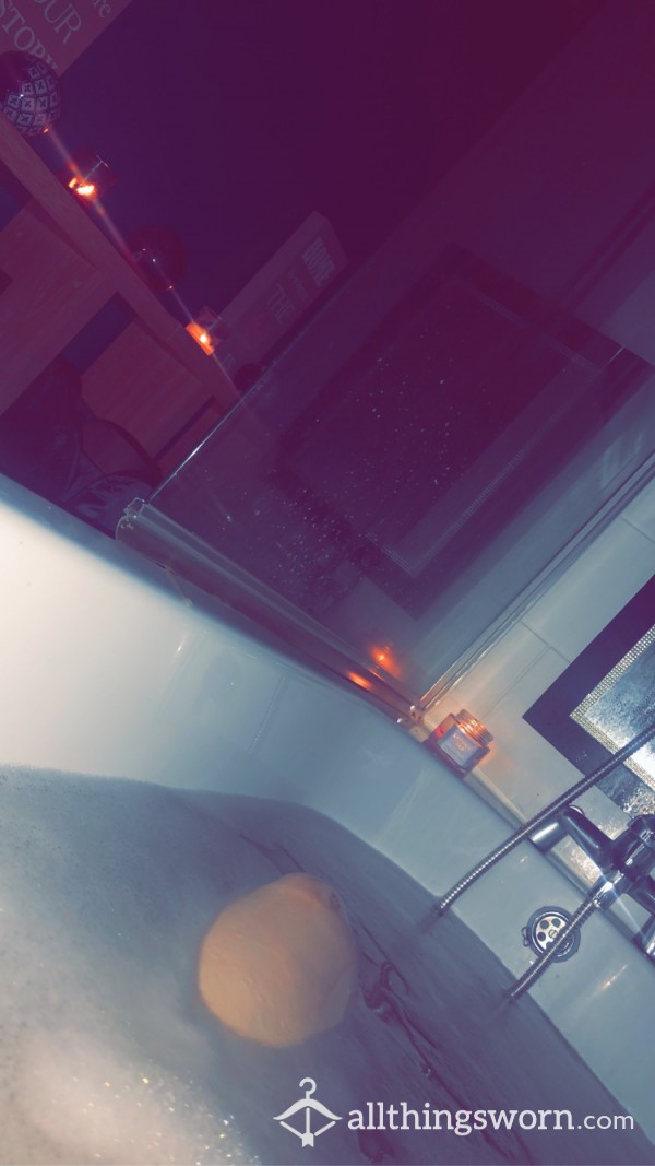 (Price Will Be Discussed Upon Request) Nice Warm Bath😋 Message If You Have Any Requests😏