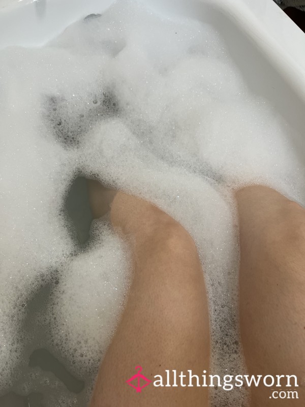 Princess Feet Soaking In The Bath 🛁