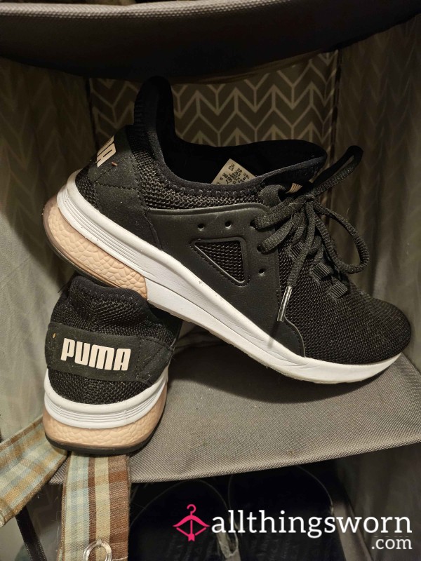 Puma Running Shoes 👟  Size 8