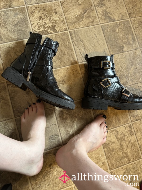 Punky Goth Boots From Trans Globetrotter