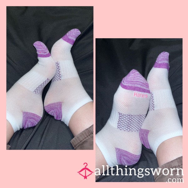 PURPLE AND WHITE HANES ATHLETIC ANKLE SOCKS - WORN FOR 3 DAYS 💦