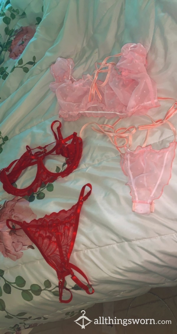 2 Lingerie Sets