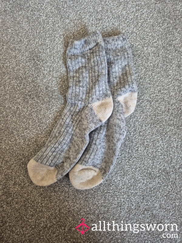 Ready To Wear For You Grey Fluffy Socks