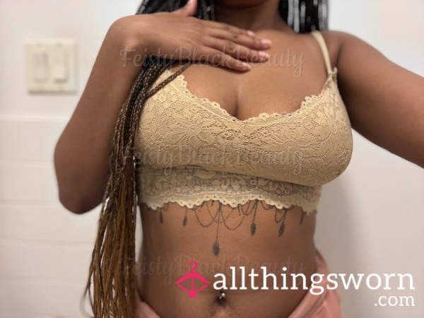 Ready2Ship Small-Medium Cream Lace Bralette (Ebony, Bra, Natural B**bs, Natural Tits, Perky Tits, Bralette)