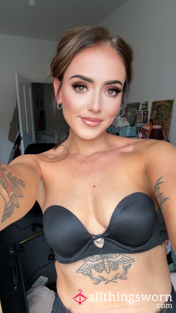 Really Well Worn Strapless Bra 🖤