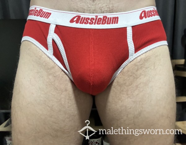 RED TIGHT BRIEFS 🩲