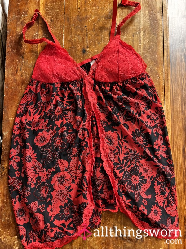 Red & Black Flor*l Lace Print Nightie