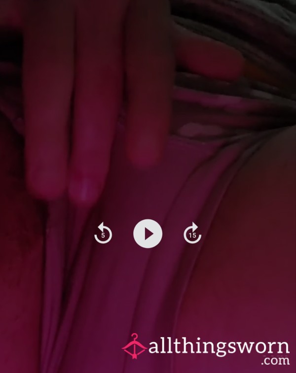 ❤️ Red Glow Up Close Fingering Wet Pu**y To Orgasm