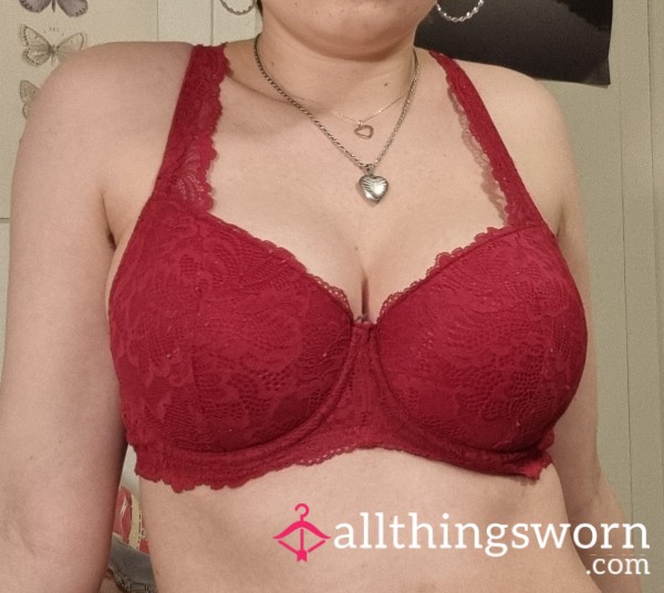 Red Lace Bra, Well-worn