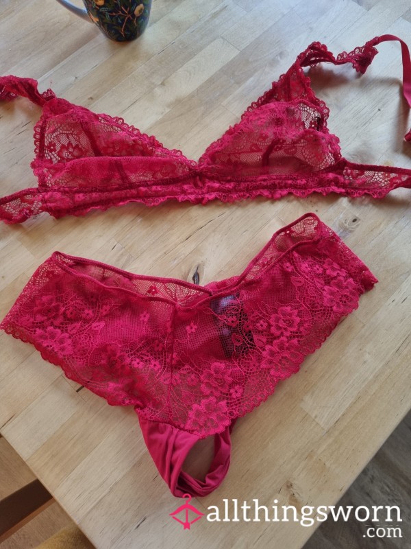 Red Lace Matching Bra And Panties Set