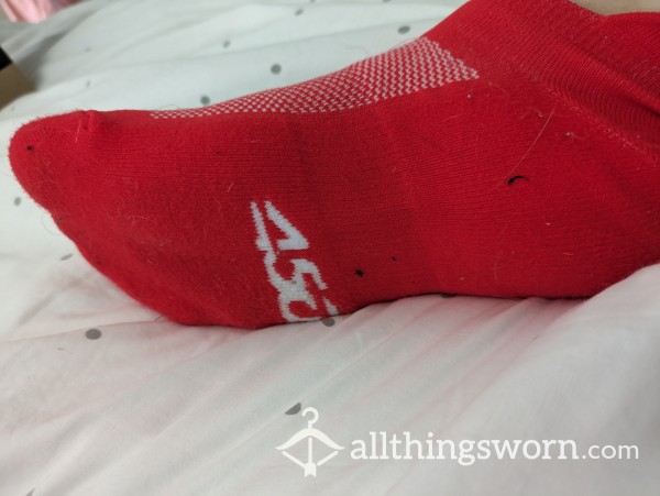 Red Trainer Socks Full Day Wear