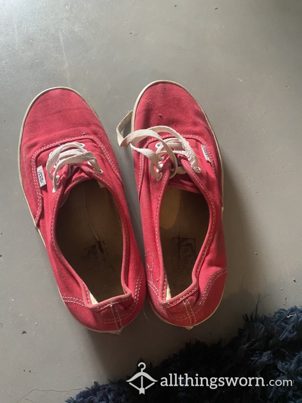 Red Vans - Used ❤️