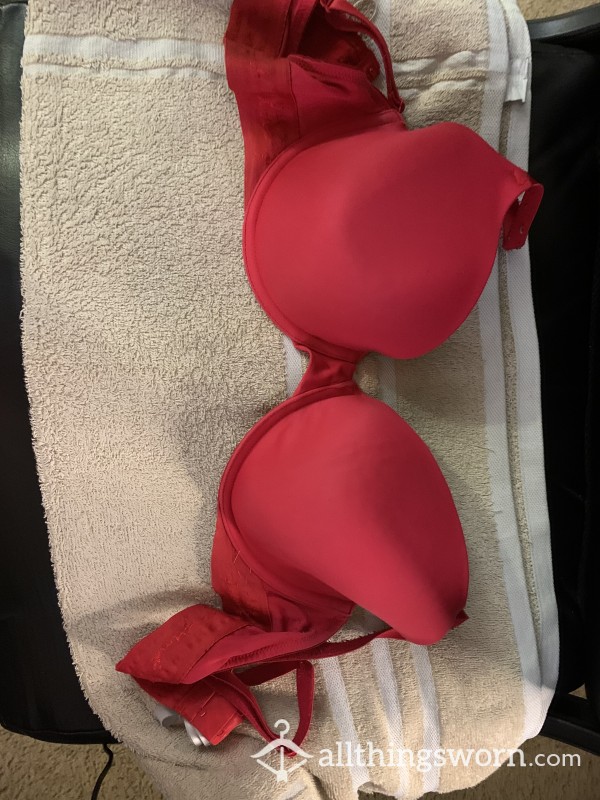 Red Victoria Secret 38C