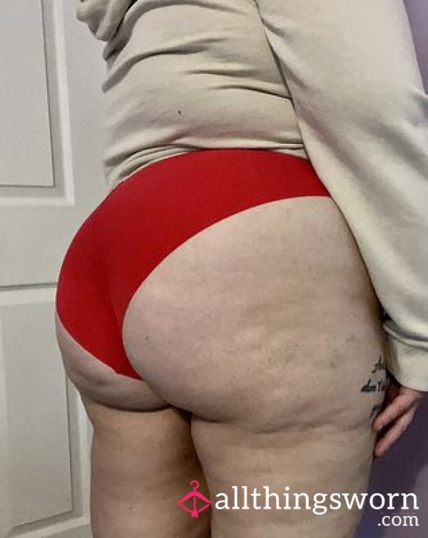 Red VS Pink Seamless Cheeky