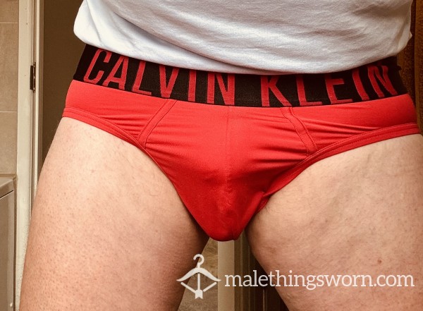 Red/black Calvin Klein