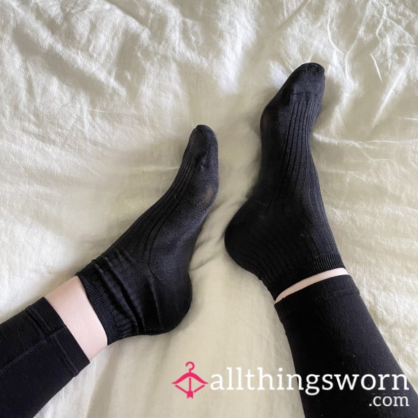 Ribbed Black Silk Ankle Socks