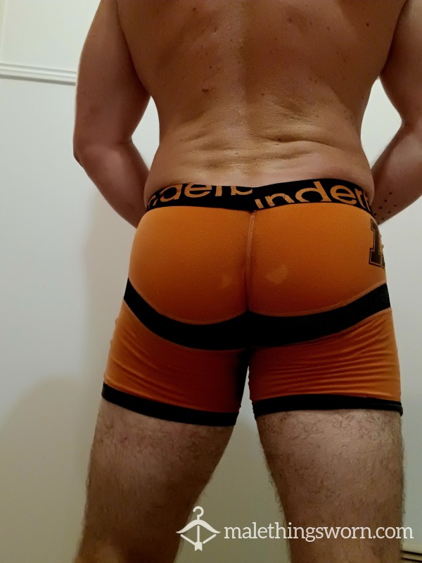 Very Smelly. Seller Backed Out. Rounder B*m Size L