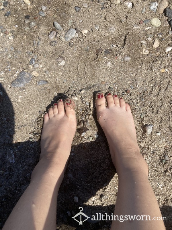 Sandy Feet