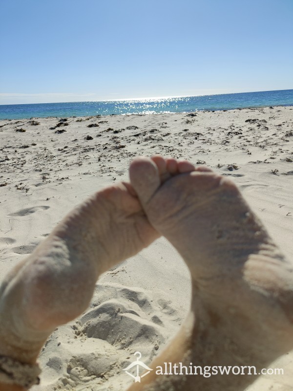 Sandy Feet