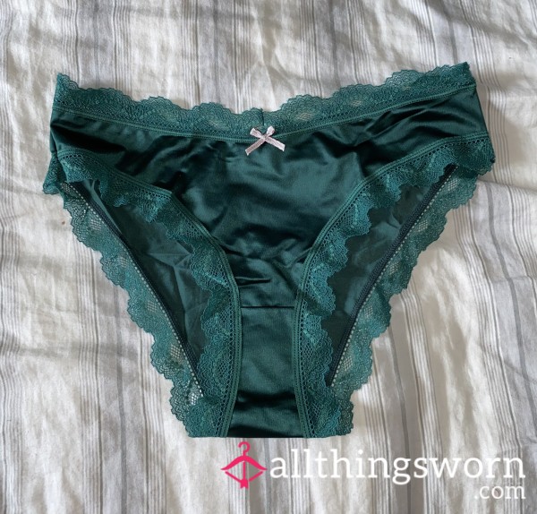 Satin Triangle Panties 💚