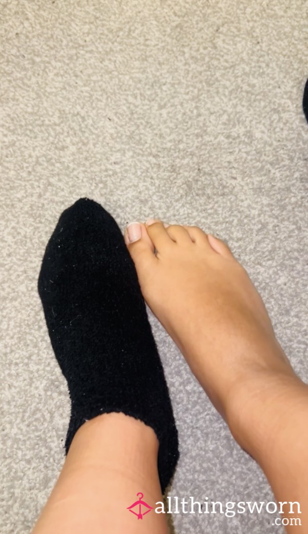 Scottish Latina In Black Socks