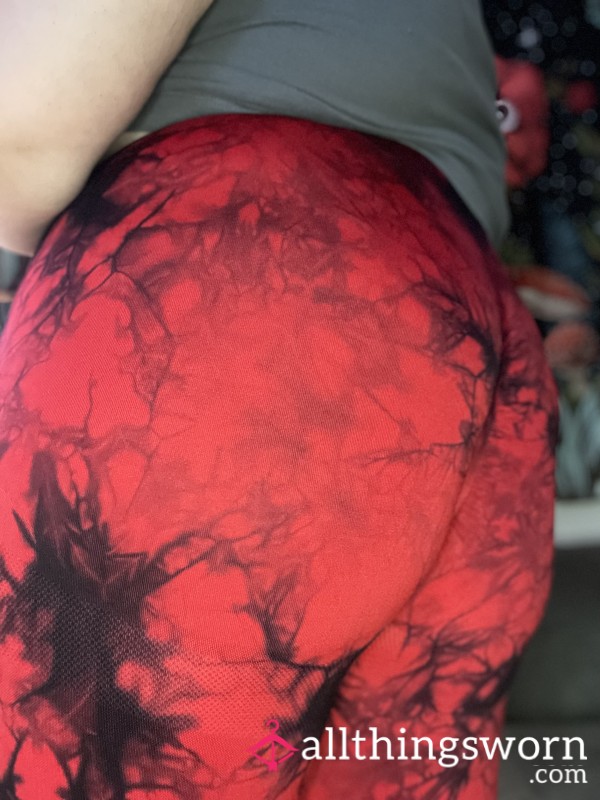 Scrunched Bu*t Tie Dye Leggings (48 Hour Wear) (in Red, Black, Grey And Brown)