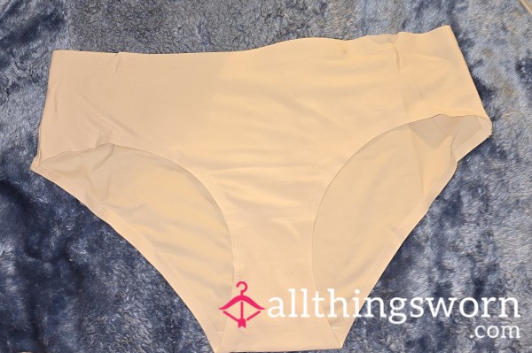 Seamless Light Tan Size Medium Hipster Panties