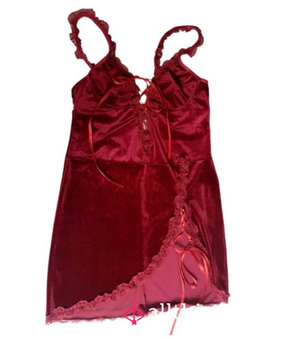 Seductive Red Velvet Chemise/G-string M