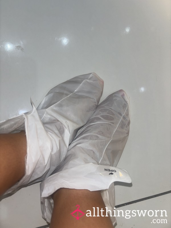 Sensual Foot Mask Experience: Soft, Smooth & Seductive