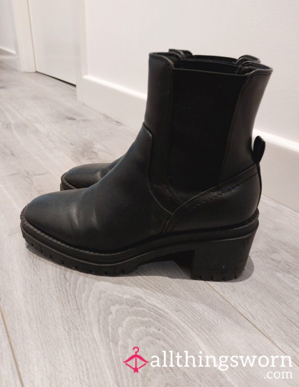 S**y Black Boots