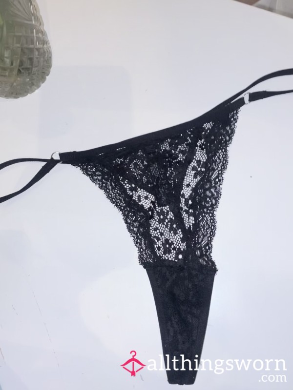 S**y Black Lace G-string 🖤