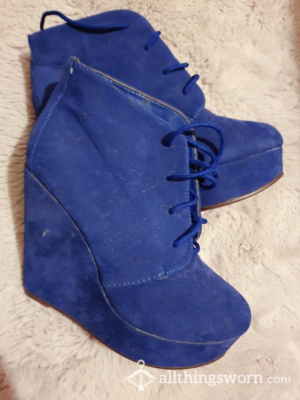 S**y Blue Heels