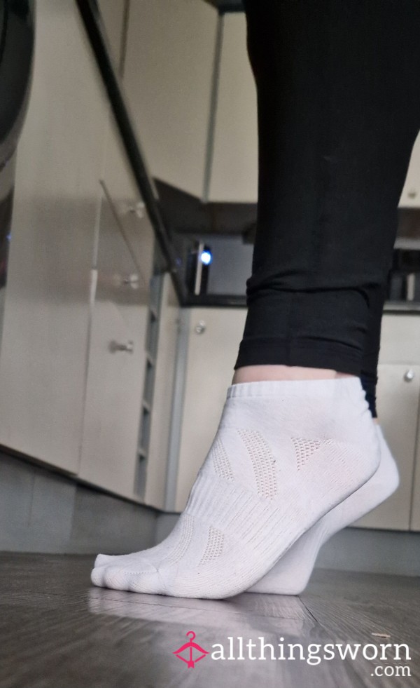 S**y Feet In White Trainer Socks