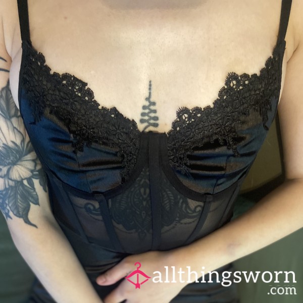 S**y Formfitting Black Lace And Faux Leather