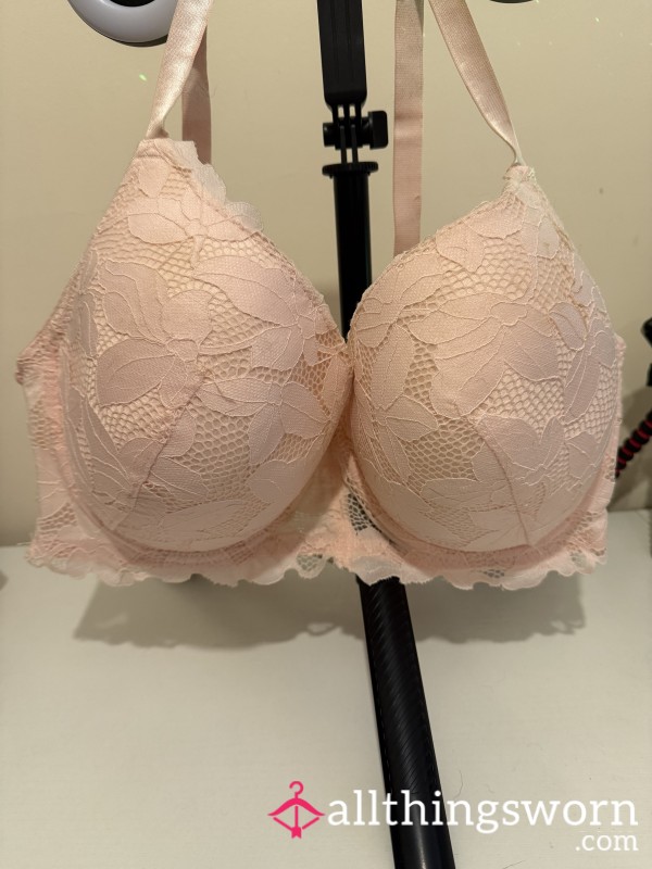 S**y, Lacy Padded Bra 40D Underwired