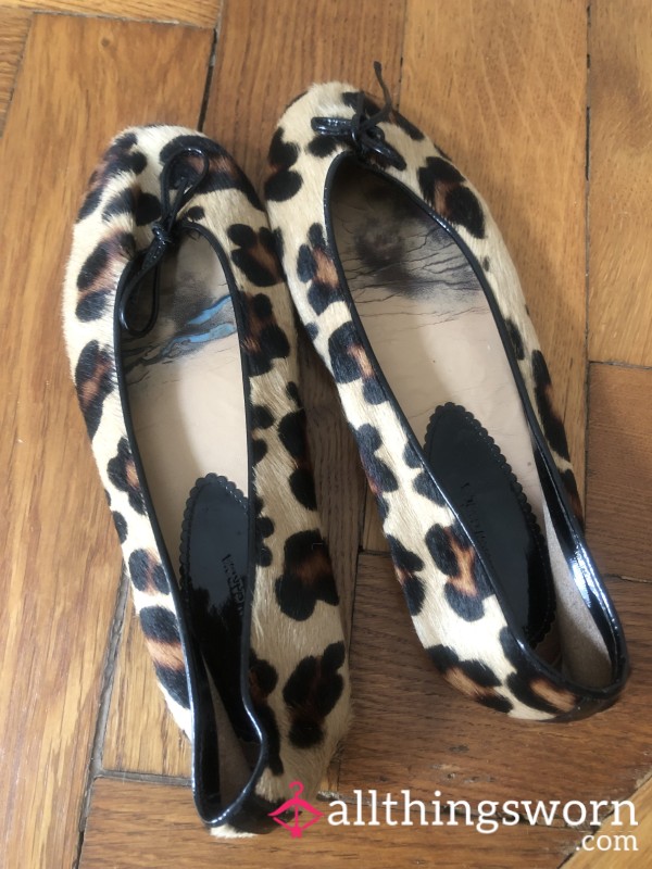 S**y Leopard Flats