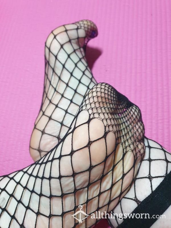 S**y Little Fishnet Socks