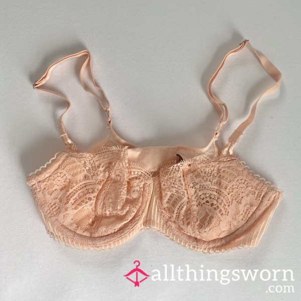 S**y Little Peach Lace Victoria's Secret Bra