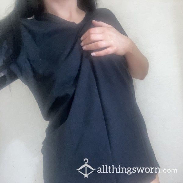 S**y Oversized V Neck Black T-shirt