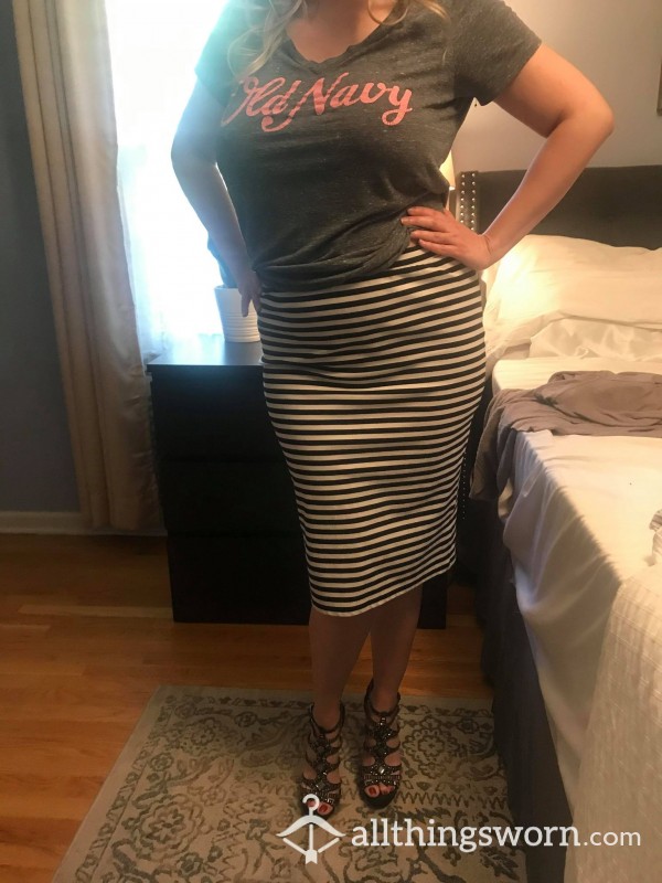 S**y Pencil Skirt!