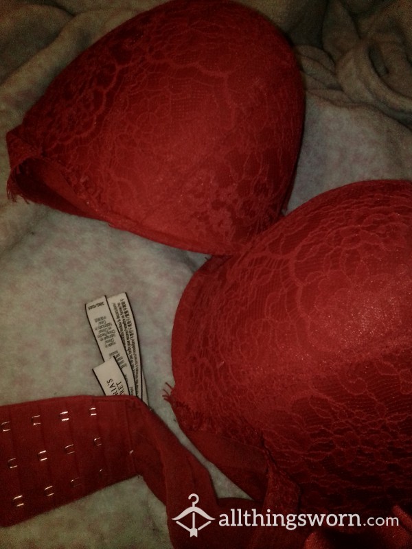 S**y Red Lace Victoria's Secret Push Up Bra 38G Very Dirty