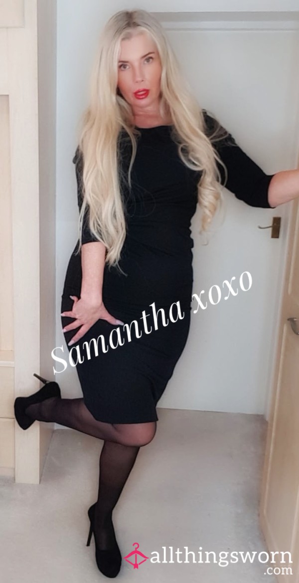 S**y Samantha's Receptionist Hosiery. 😋 C*ms With A Digital Photo Set 🖤