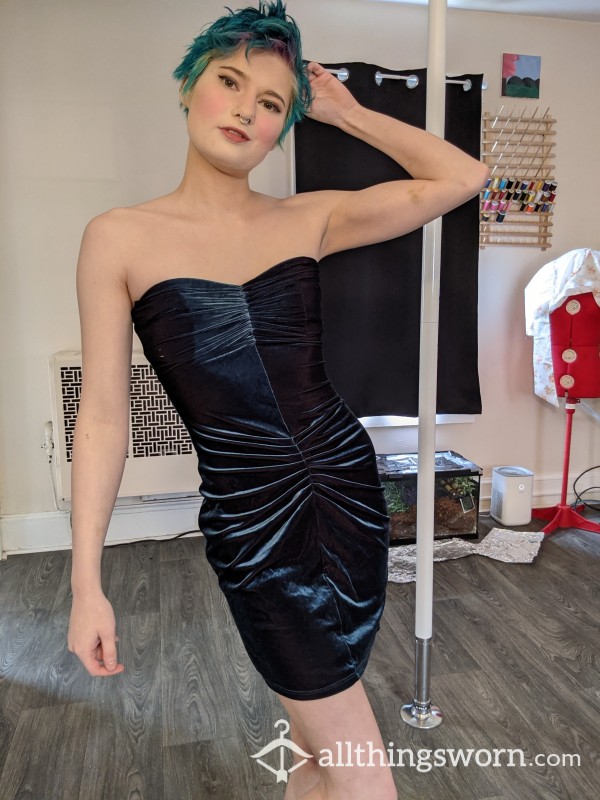 S**y Strapless Velvet Clubbing Mini Dress